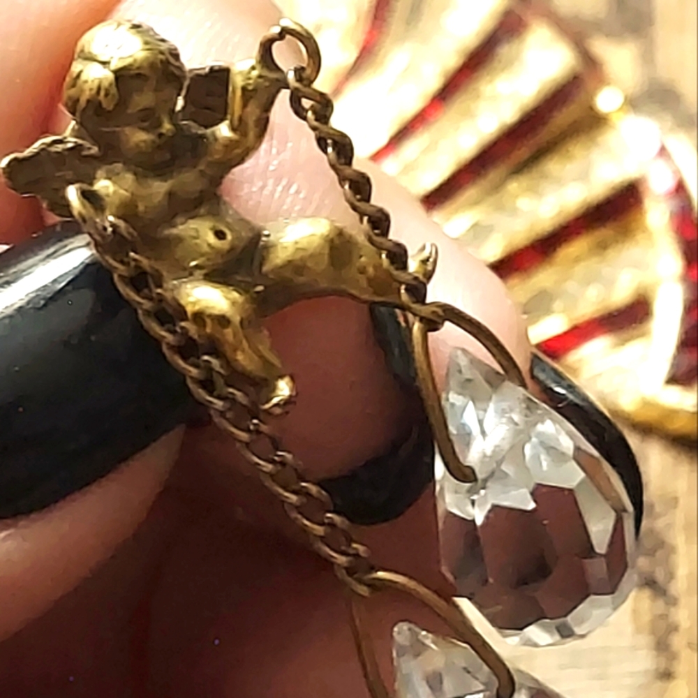 Joseff Of Hollywood Cherub Crystal Drop Earrings - Picture 4 of 6